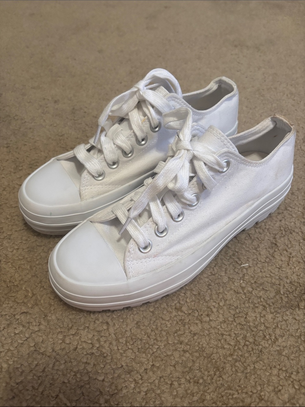No Boundaries White Women's Low-Top Canvas Sneakers